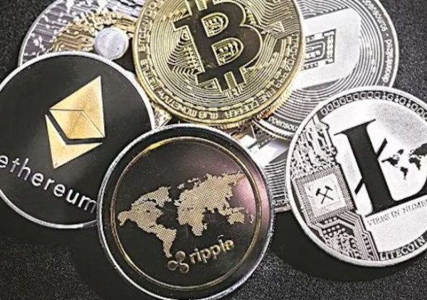 How do I earn money with digital marketing?